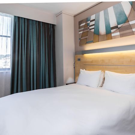 Holiday Inn Express Cape Town City Centre By Ihg Екстериор снимка