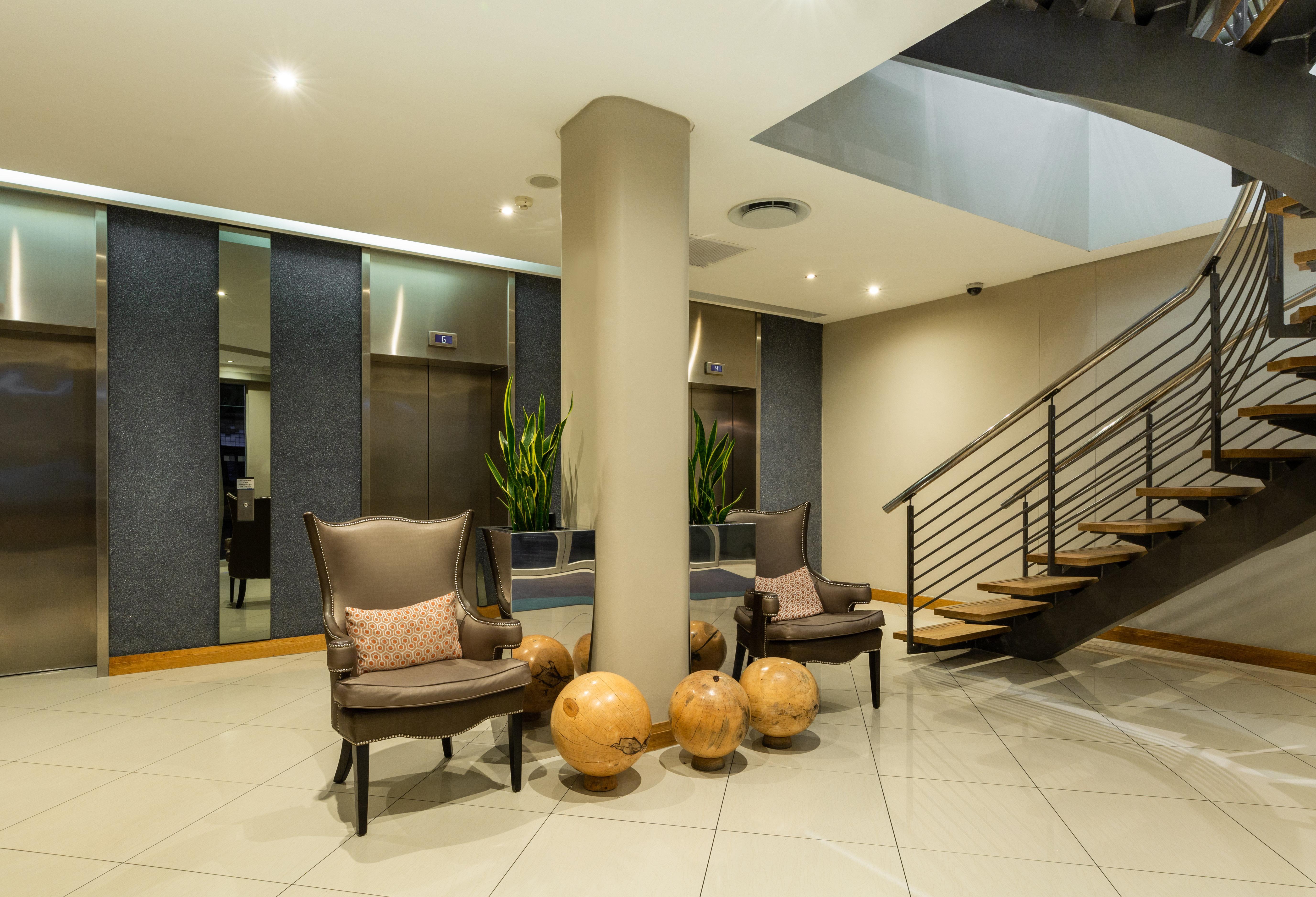 Holiday Inn Express Cape Town City Centre By Ihg Екстериор снимка