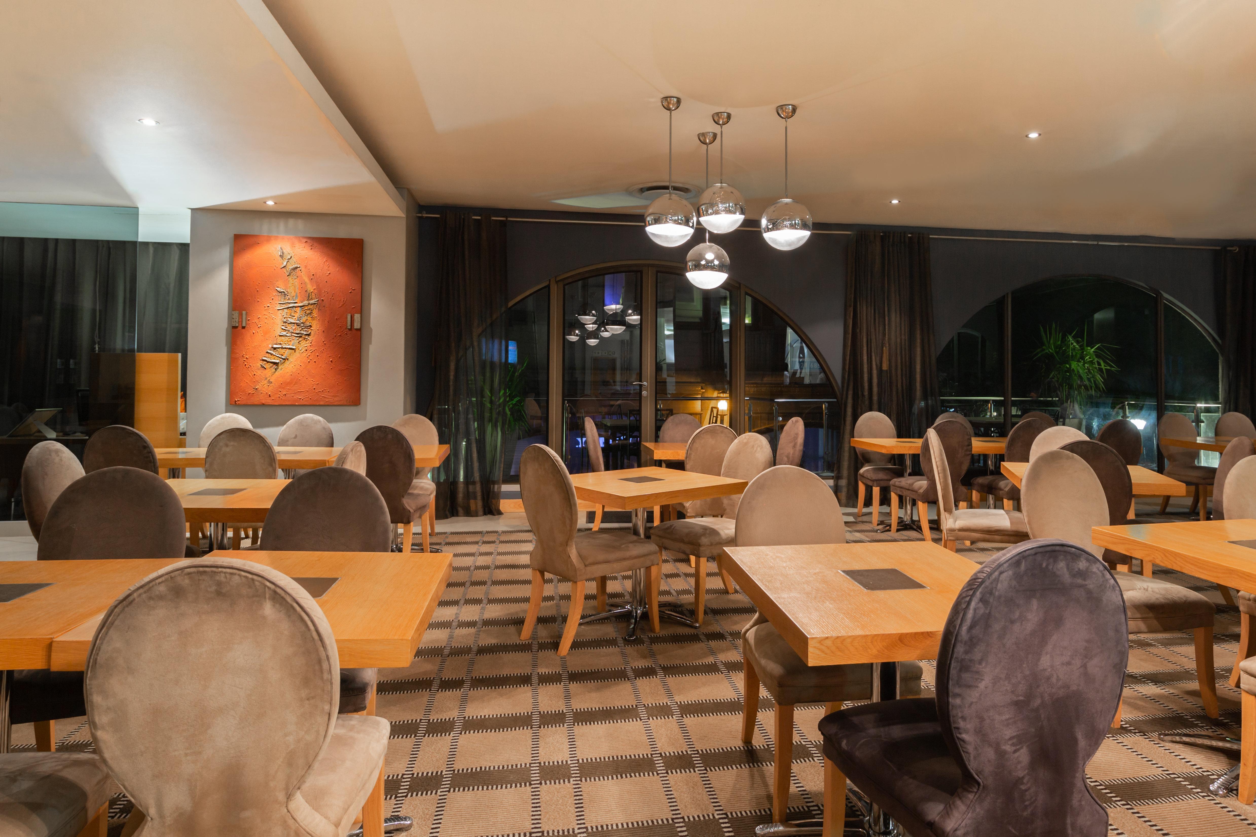 Holiday Inn Express Cape Town City Centre By Ihg Екстериор снимка