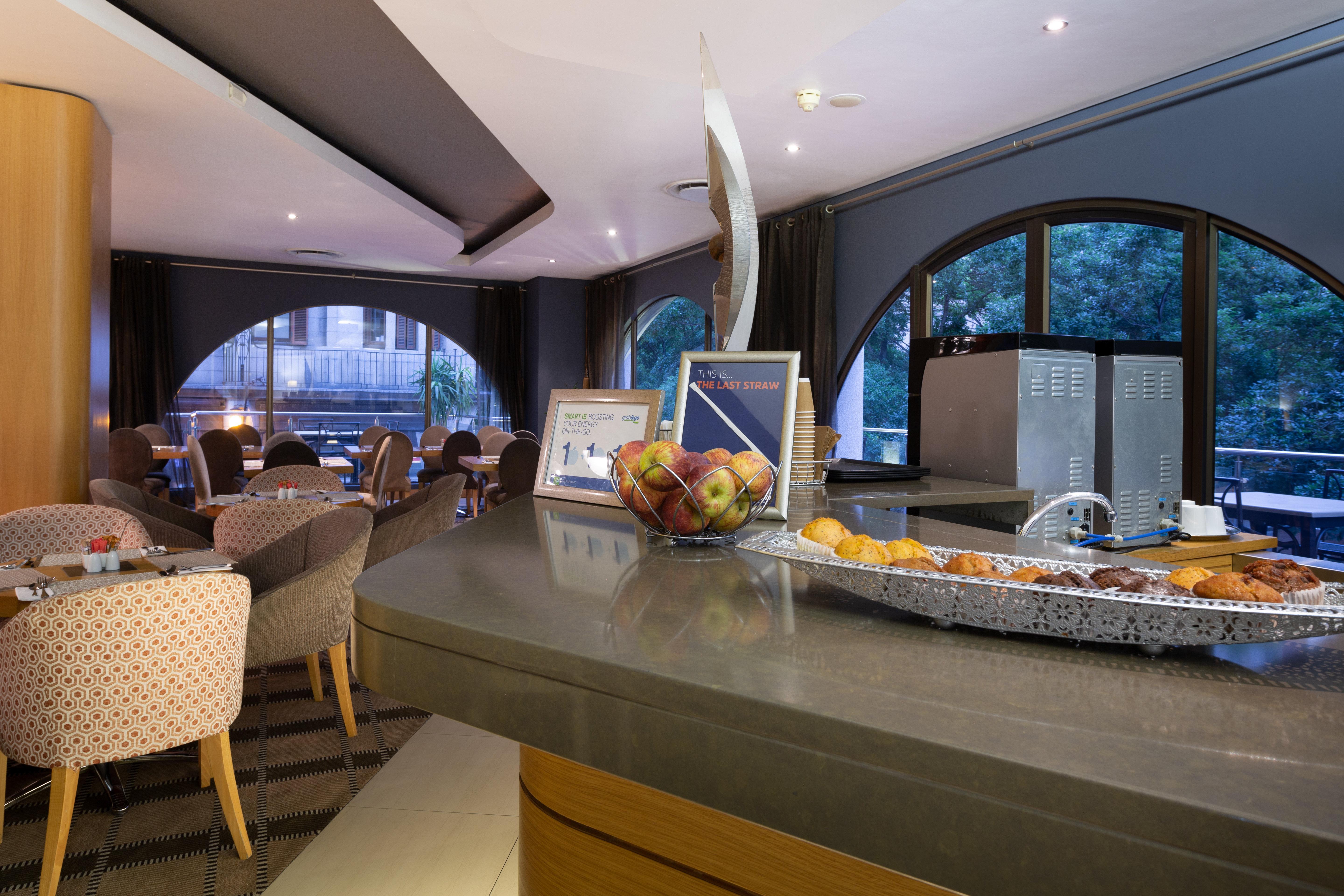 Holiday Inn Express Cape Town City Centre By Ihg Екстериор снимка