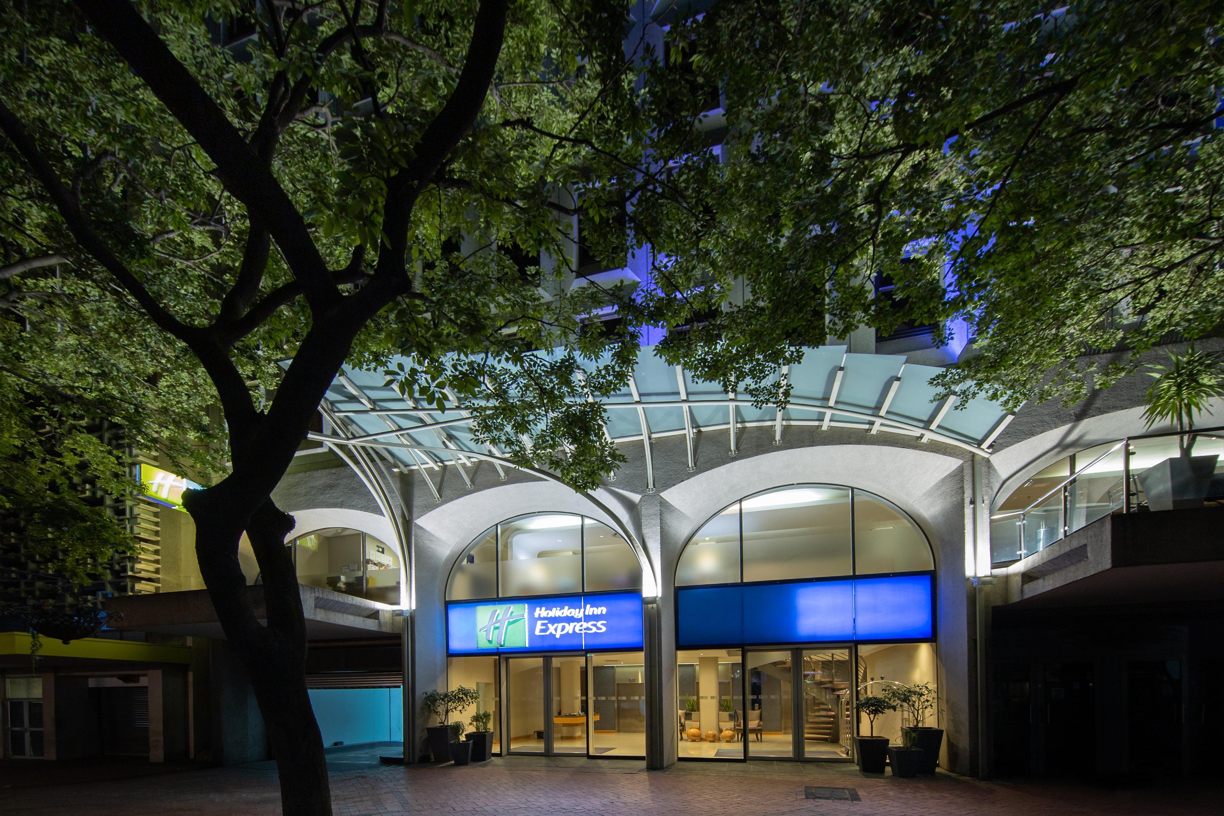 Holiday Inn Express Cape Town City Centre By Ihg Екстериор снимка