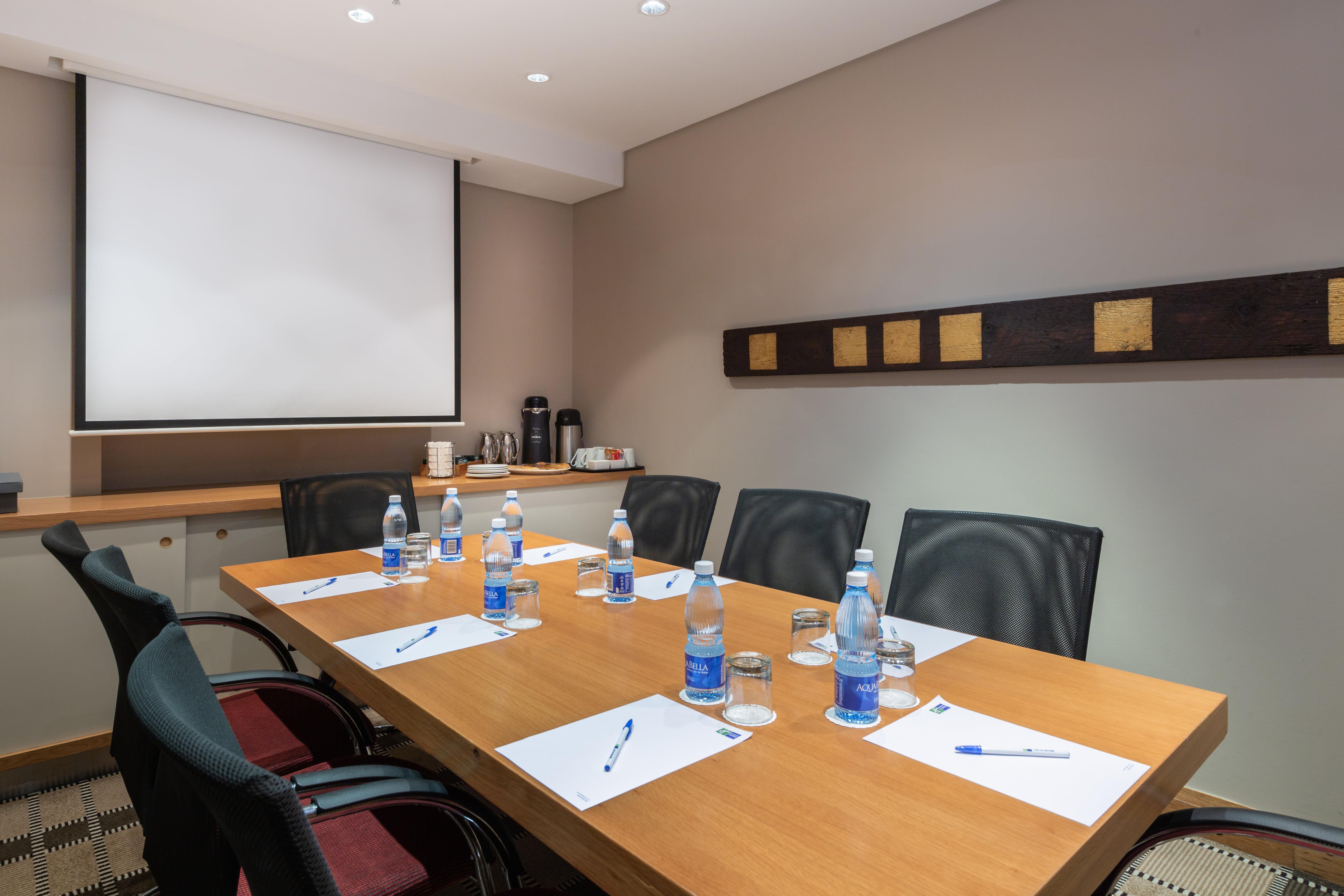 Holiday Inn Express Cape Town City Centre By Ihg Екстериор снимка