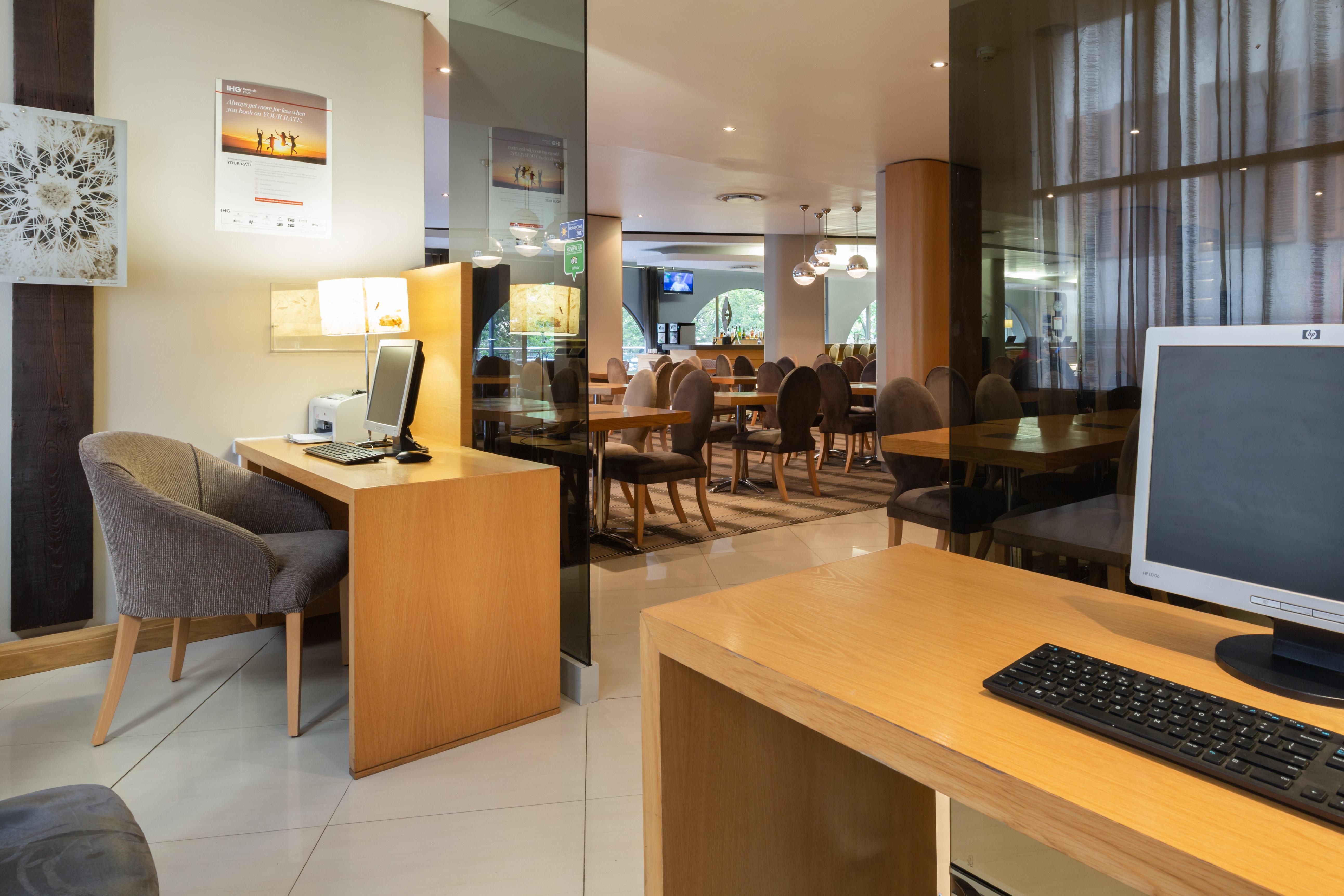 Holiday Inn Express Cape Town City Centre By Ihg Екстериор снимка