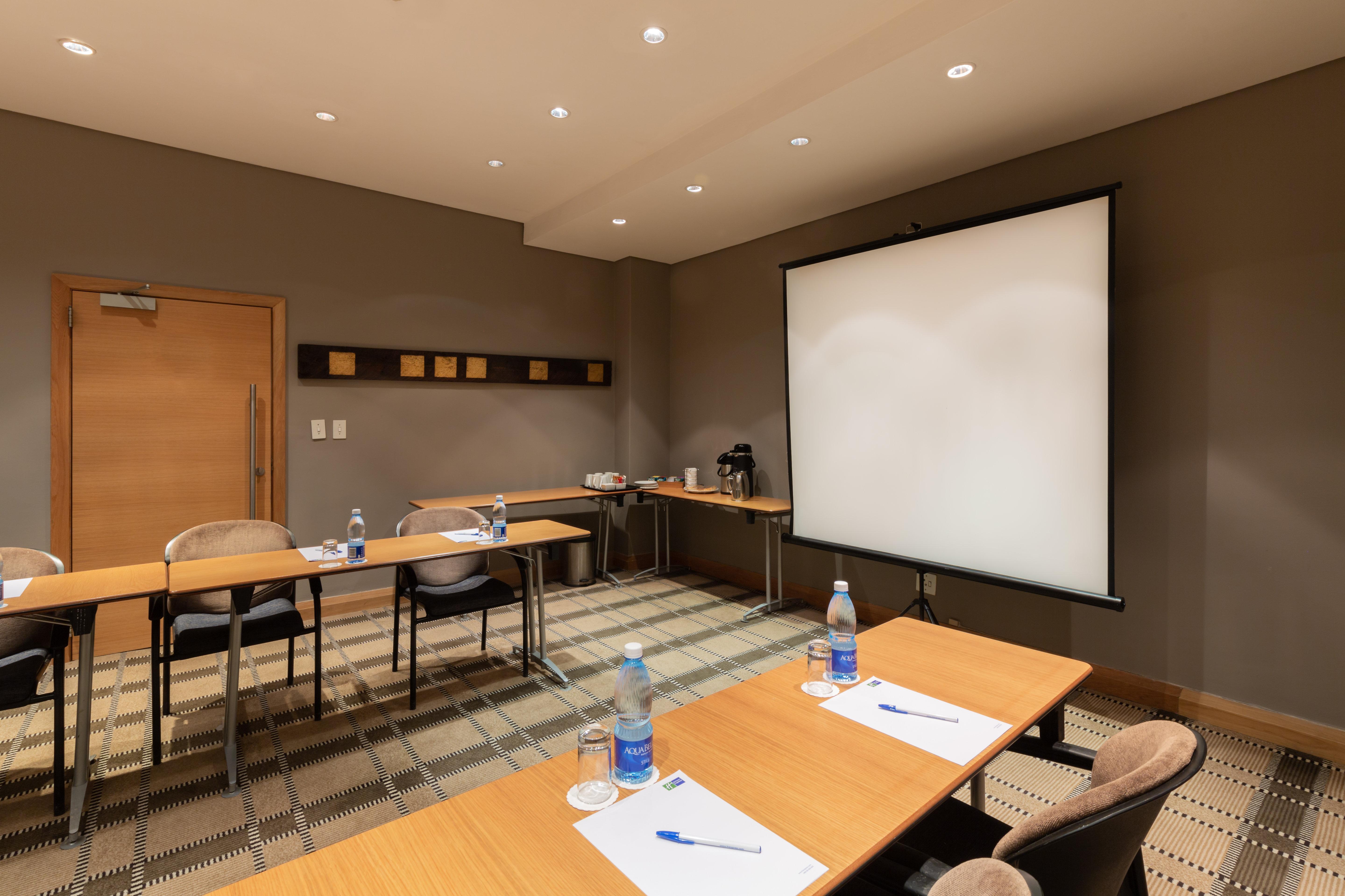 Holiday Inn Express Cape Town City Centre By Ihg Екстериор снимка