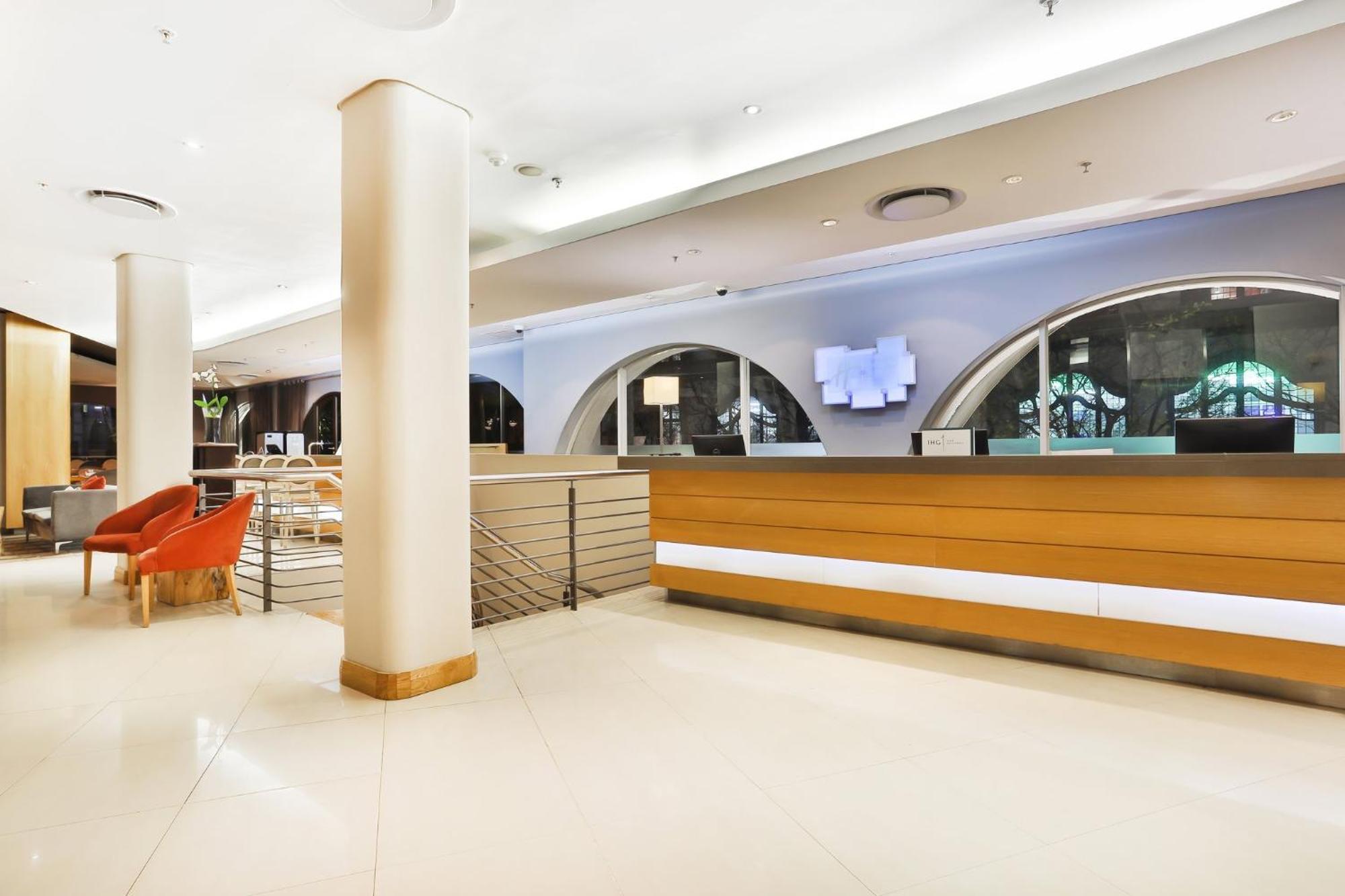 Holiday Inn Express Cape Town City Centre By Ihg Екстериор снимка