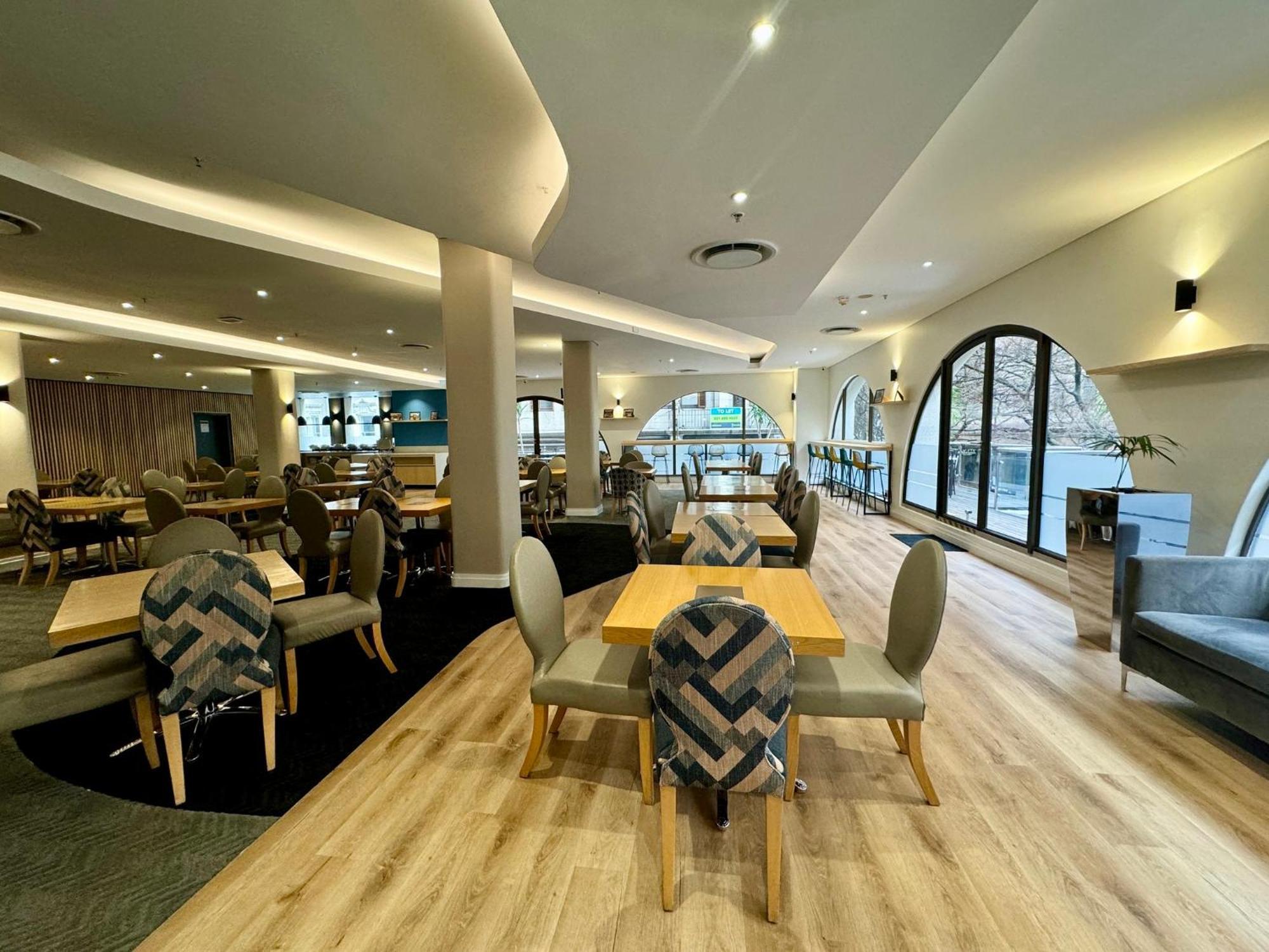 Holiday Inn Express Cape Town City Centre By Ihg Екстериор снимка