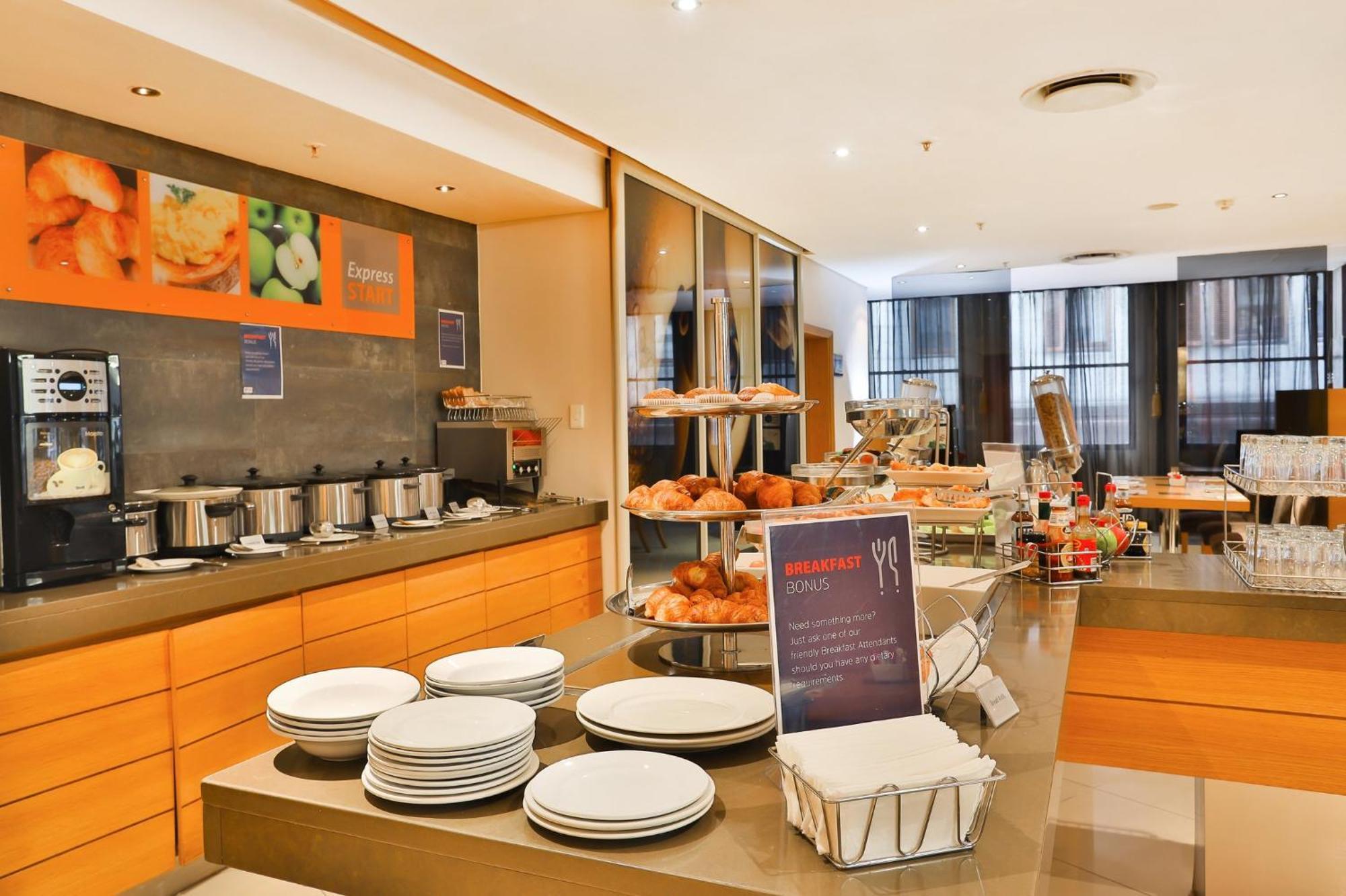 Holiday Inn Express Cape Town City Centre By Ihg Екстериор снимка